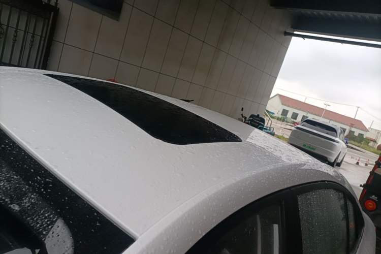 Used Roewe i5 2023 1.5L CVT Luxury Edition Roof