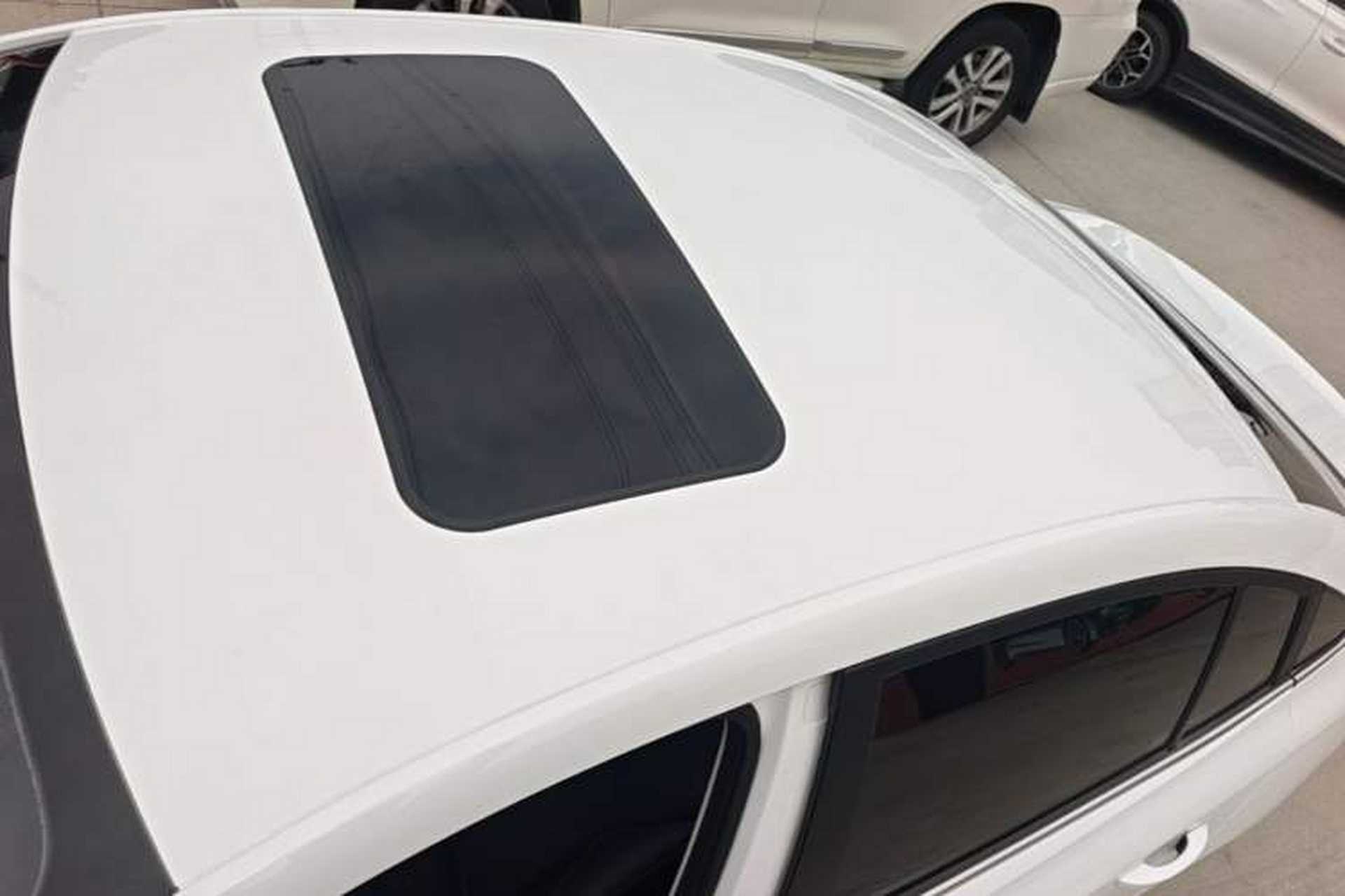 Used Roewe i5 2023 1.5L CVT Luxury Edition Roof