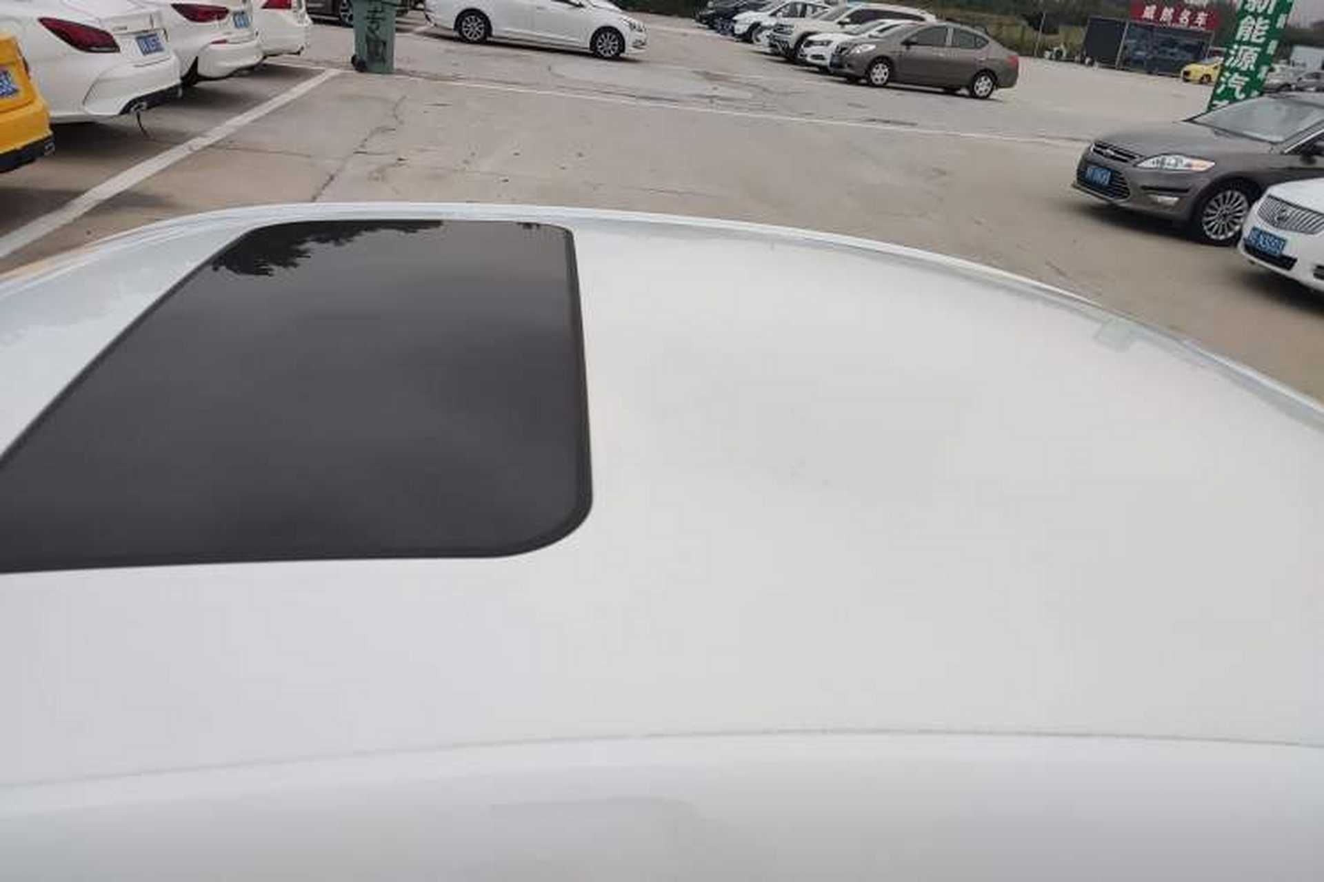 Used Roewe i5 2023 1.5L CVT Luxury Edition Roof