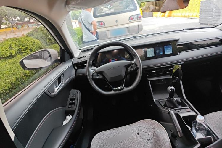 Used Roewe i5 2023 1.5L Manual Comfort Edition Steering Wheel