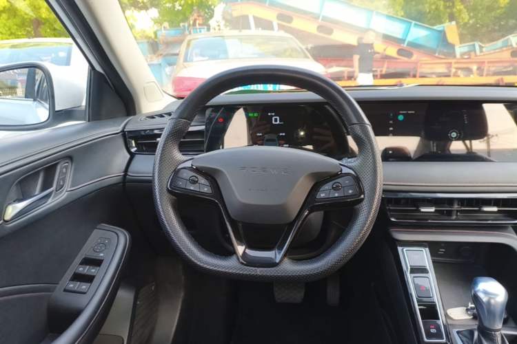 Used Roewe i5 2023 1.5L CVT Luxury Edition Steering Wheel