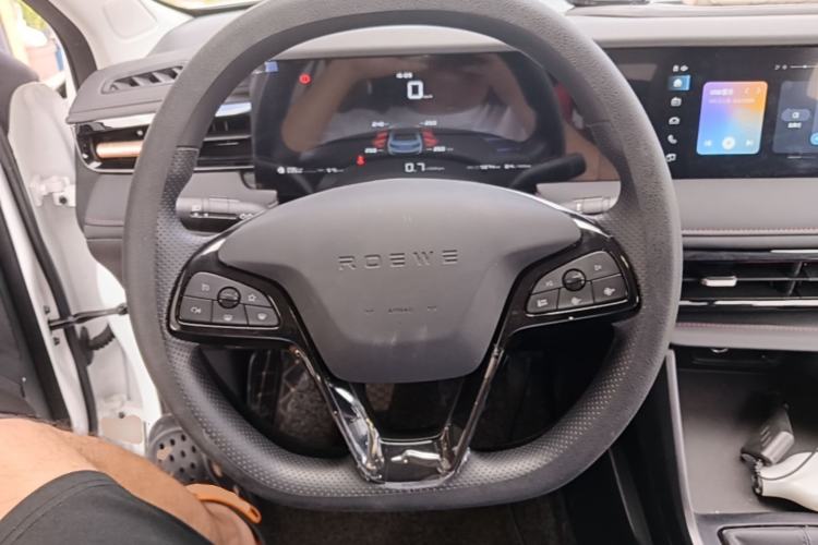 Used Roewe i5 2023 1.5L Manual Comfort Edition Steering Wheel