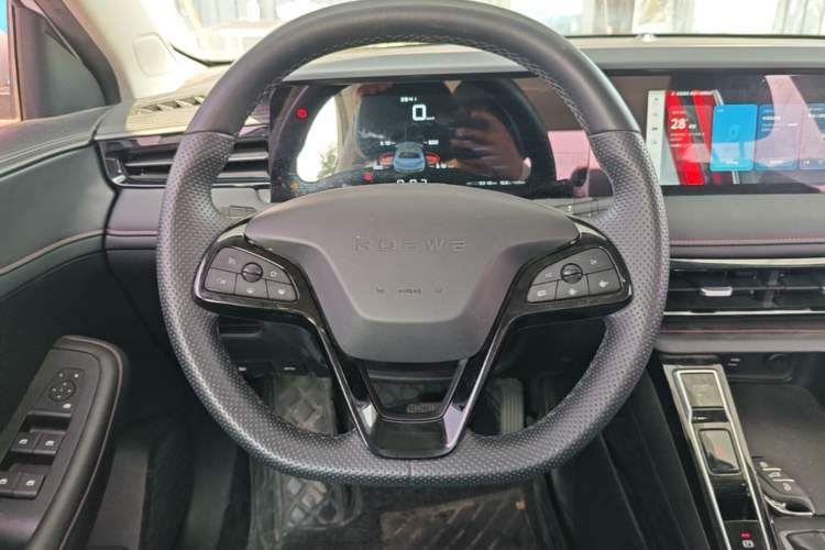 Used Roewe i5 2023 1.5L CVT Luxury Edition Steering Wheel
