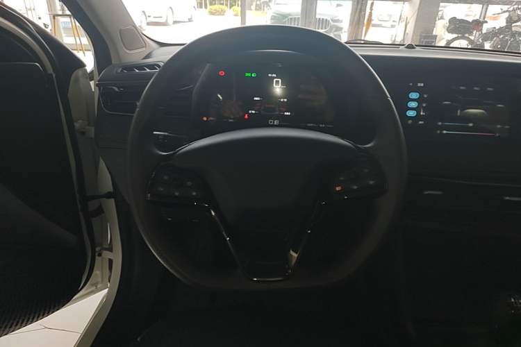 Used Roewe i5 2023 1.5L Manual Excellence Edition Steering Wheel