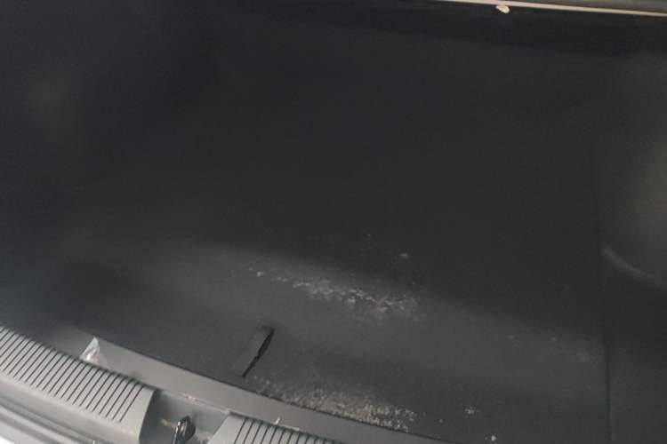 Used Roewe i5 2023 1.5L Manual Comfort Edition Trunk