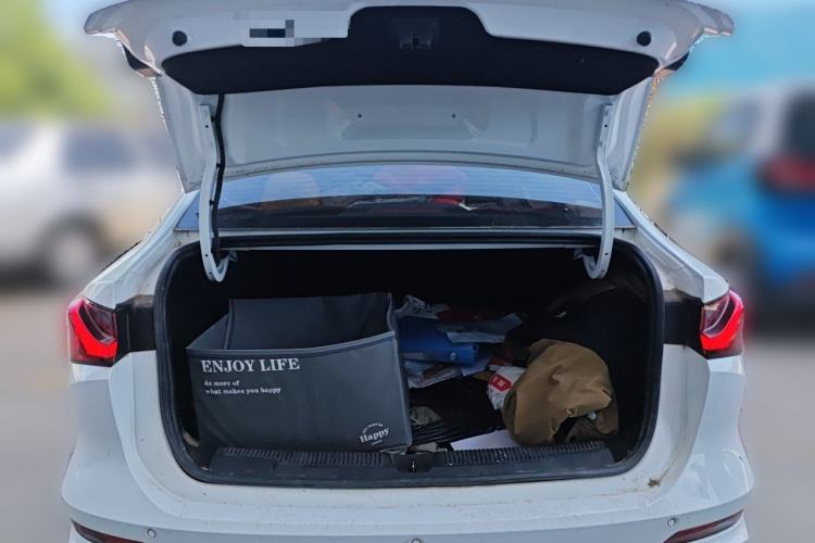 Used Roewe i5 2023 1.5L Manual Comfort Edition Trunk
