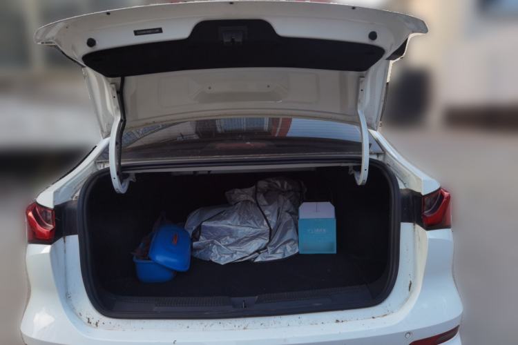 Used Roewe i5 2023 1.5L Manual Comfort Edition Trunk