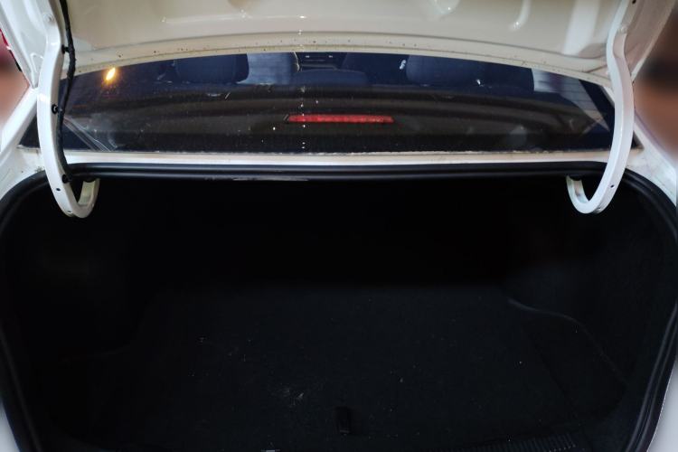 Used Roewe i5 2023 1.5L Manual Comfort Edition Trunk
