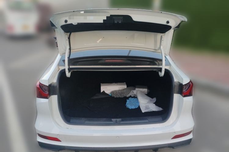Used Roewe i5 2023 1.5L Manual Comfort Edition Trunk