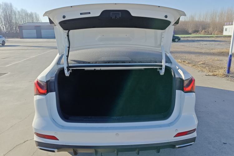 Used Roewe i5 2023 1.5L CVT Luxury Edition Trunk