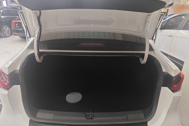 Used Roewe i5 2023 1.5L CVT Luxury Edition Trunk