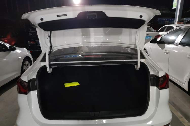 Used Roewe i5 2023 1.5L CVT Luxury Edition Trunk