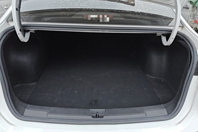 Used Roewe i5 2023 1.5L CVT Luxury Edition Trunk