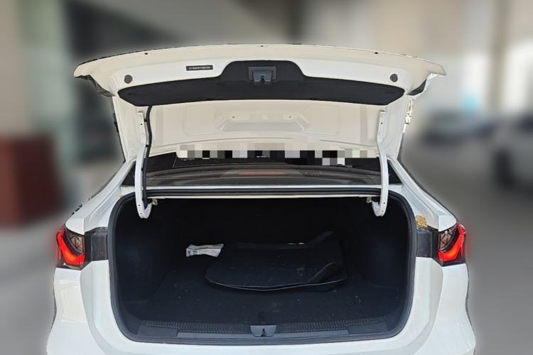 Used Roewe i5 2023 1.5L CVT Luxury Edition Trunk