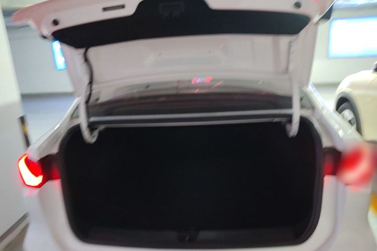Used Roewe i5 2023 1.5L CVT Luxury Edition Trunk
