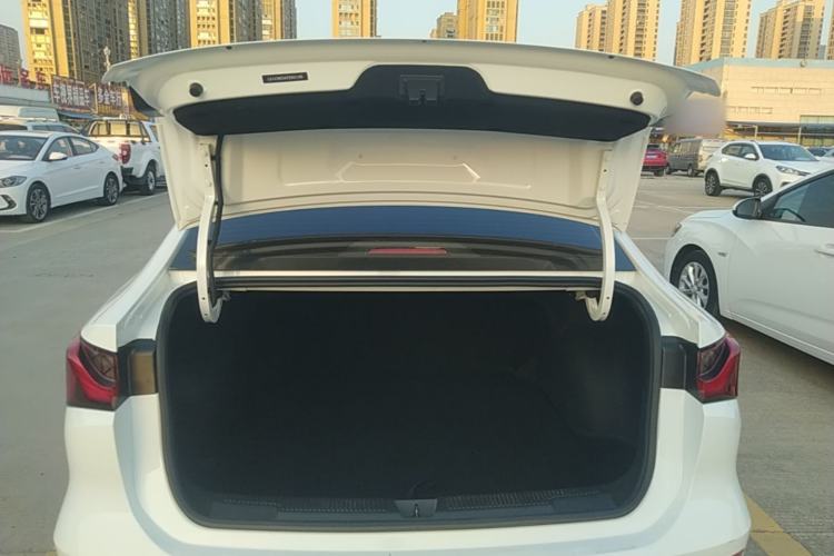 Used Roewe i5 2023 1.5L CVT Luxury Edition Trunk