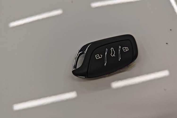 Used Roewe i5 2023 1.5L CVT Luxury Edition Vehicle Key