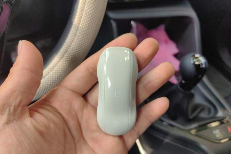 Used Roewe i5 2023 1.5L Manual Comfort Edition Vehicle Key