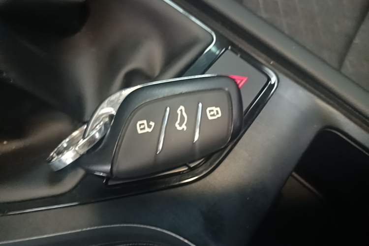 Used Roewe i5 2023 1.5L Manual Comfort Edition Vehicle Key
