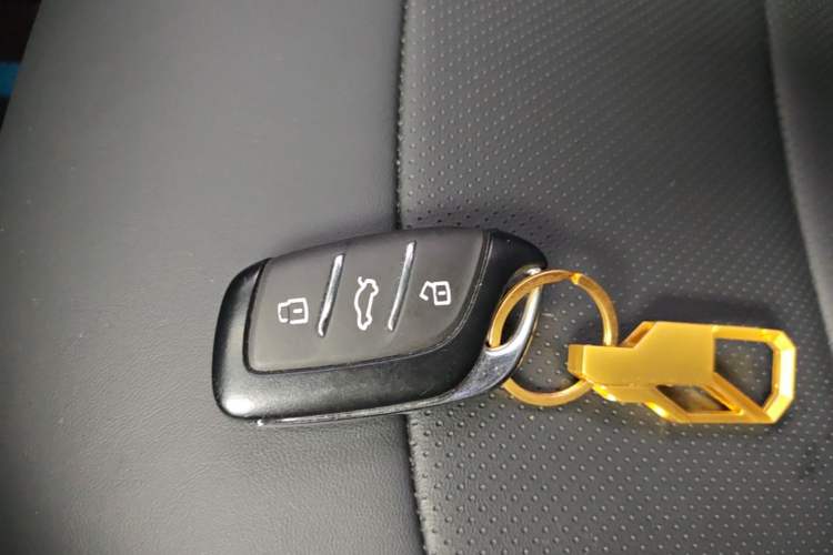 Used Roewe i5 2023 1.5L CVT Luxury Edition Vehicle Key