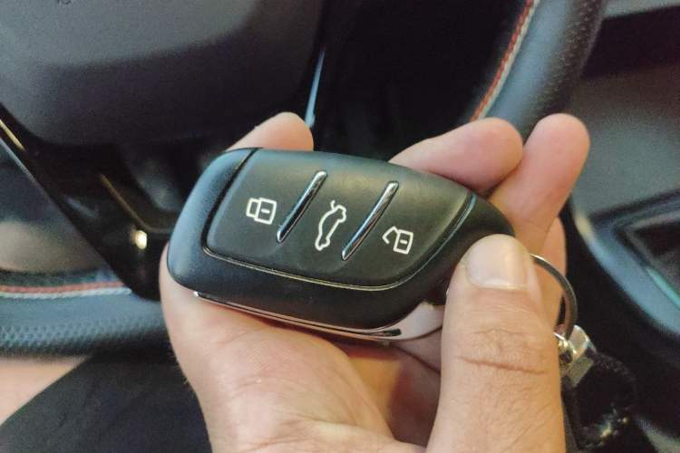 Used Roewe i5 2023 1.5L Manual Comfort Edition Vehicle Key