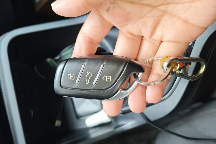 Used Roewe i5 2023 1.5L Manual Comfort Edition Vehicle Key