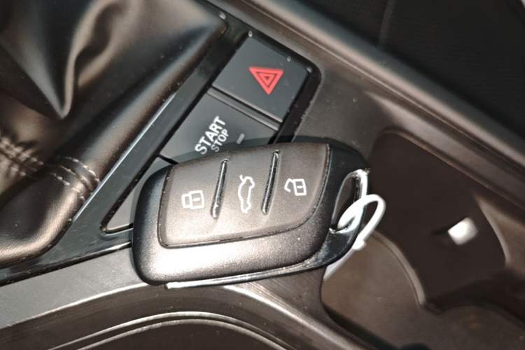 Used Roewe i5 2023 1.5L Manual Comfort Edition Vehicle Key
