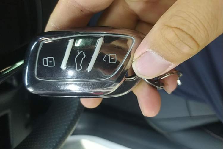 Used Roewe i5 2023 1.5L CVT Luxury Edition Vehicle Key
