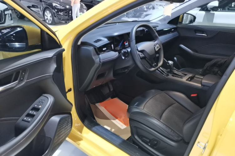 Used Roewe i5 2023 1.5L CVT Flagship Edition Driver Seat