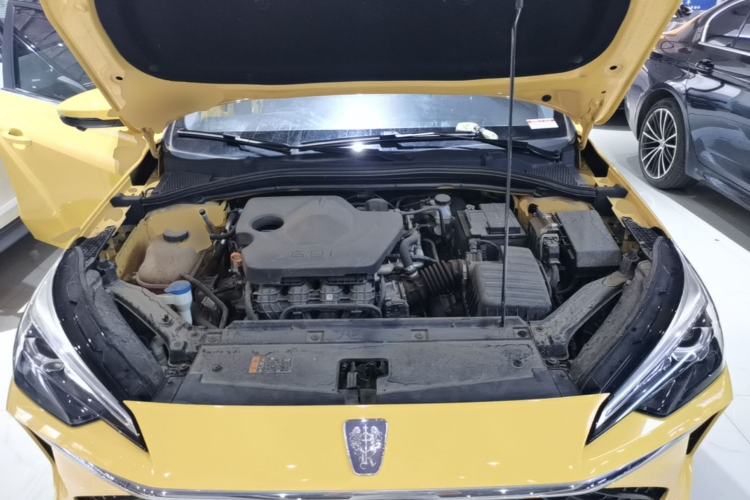 Used Roewe i5 2023 1.5L CVT Flagship Edition Engine Bay