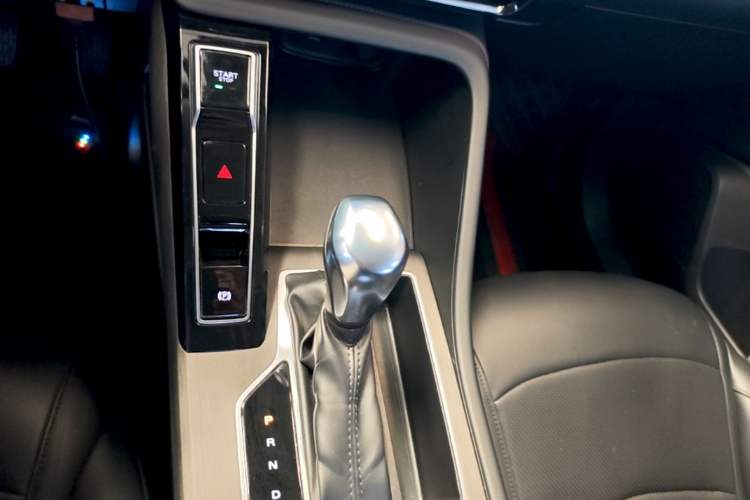 Used Roewe i5 2023 1.5L CVT Flagship Edition Gear Lever
