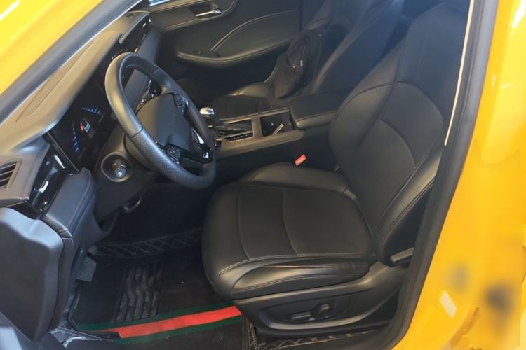 Used Roewe i5 2023 1.5L CVT Flagship Edition Left Front Seat