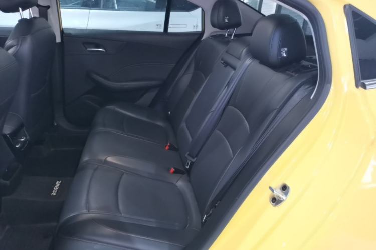 Used Roewe i5 2023 1.5L CVT Flagship Edition Left Rear Seat