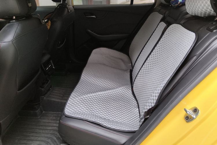 Used Roewe i5 2023 1.5L CVT Flagship Edition Left Rear Seat