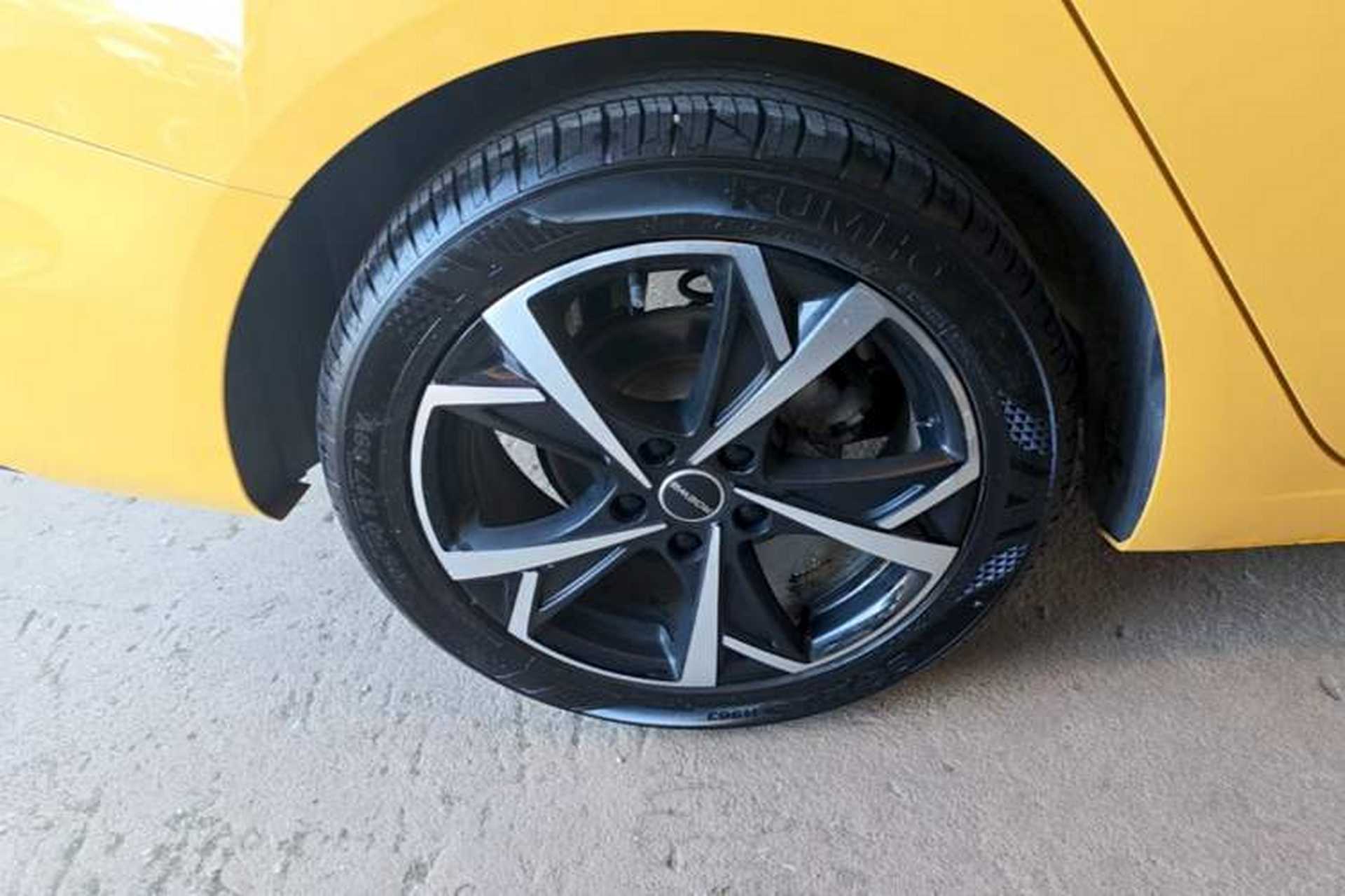 Used Roewe i5 2023 1.5L CVT Flagship Edition Right Rear Wheel Hub