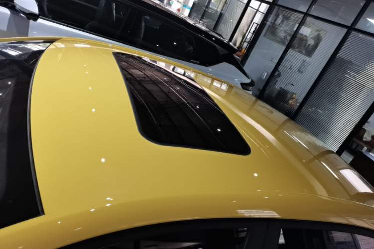 Used Roewe i5 2023 1.5L CVT Flagship Edition Roof