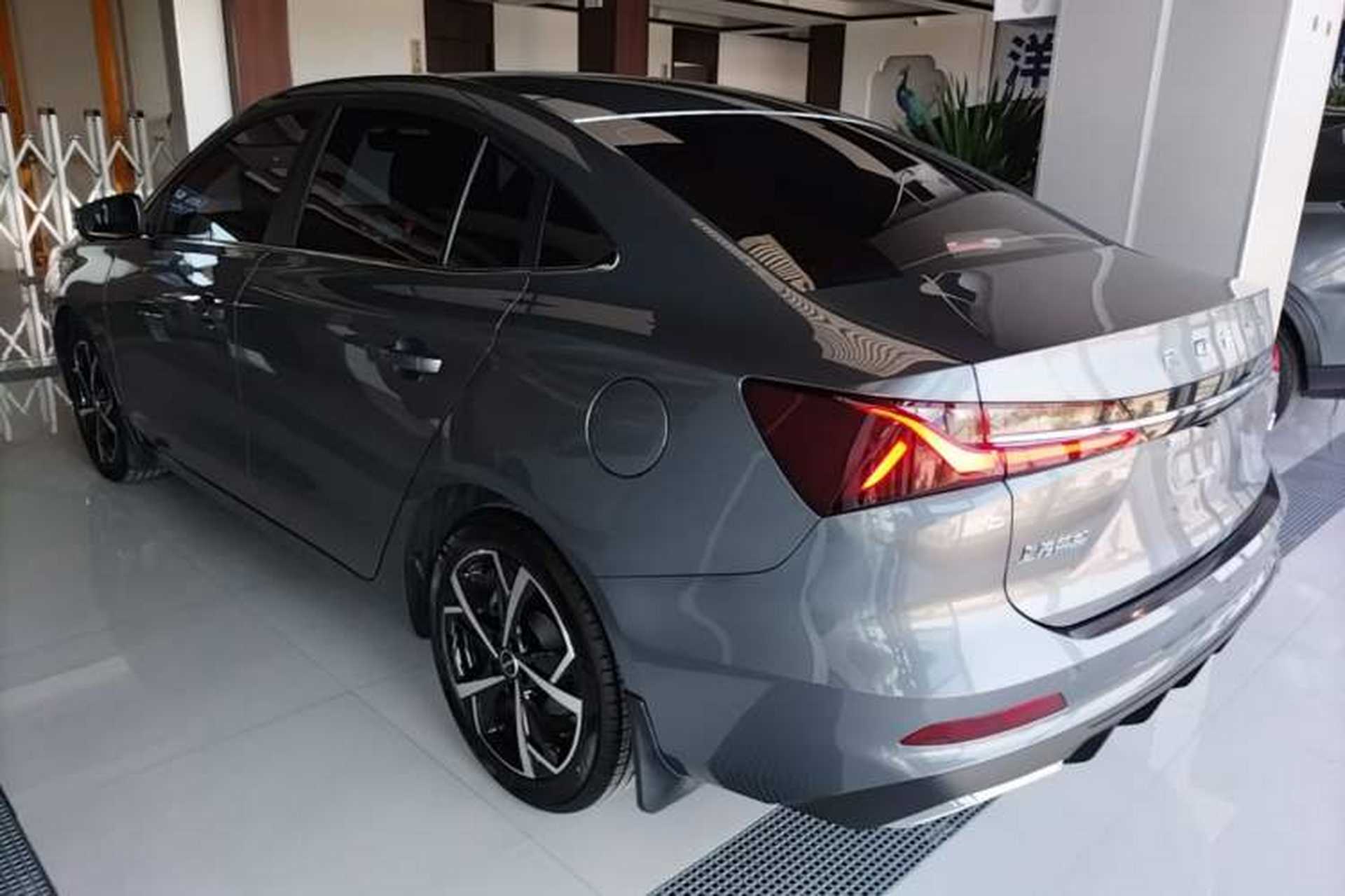 Used Roewe i5 2024 1.5L CVT Luxury Edition Rear Left 45 Deg