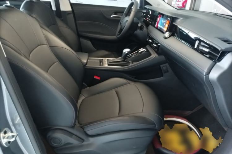 Used Roewe i5 2024 1.5L CVT Luxury Edition Right Front Seat