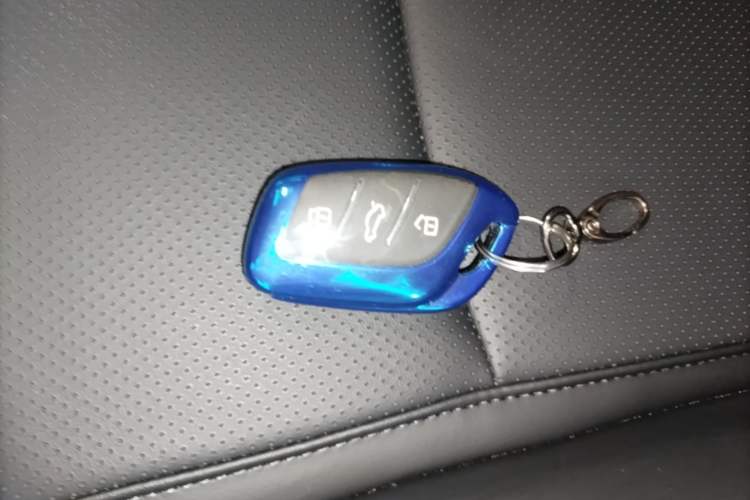 Used Roewe i5 2024 1.5L CVT Luxury Edition Vehicle Key