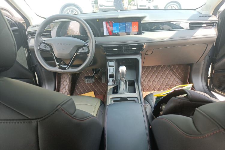 Used Roewe i5 2024 1.5L CVT Luxury Edition Center Console