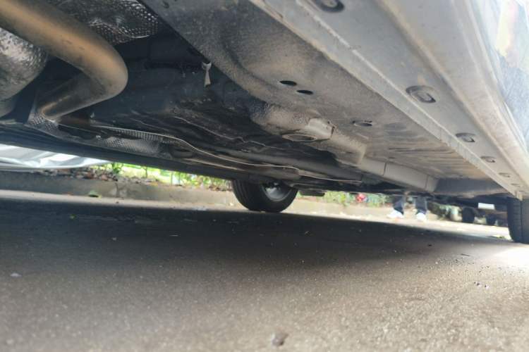 Used Roewe i5 2024 1.5L CVT Luxury Edition Chassis Rear Right