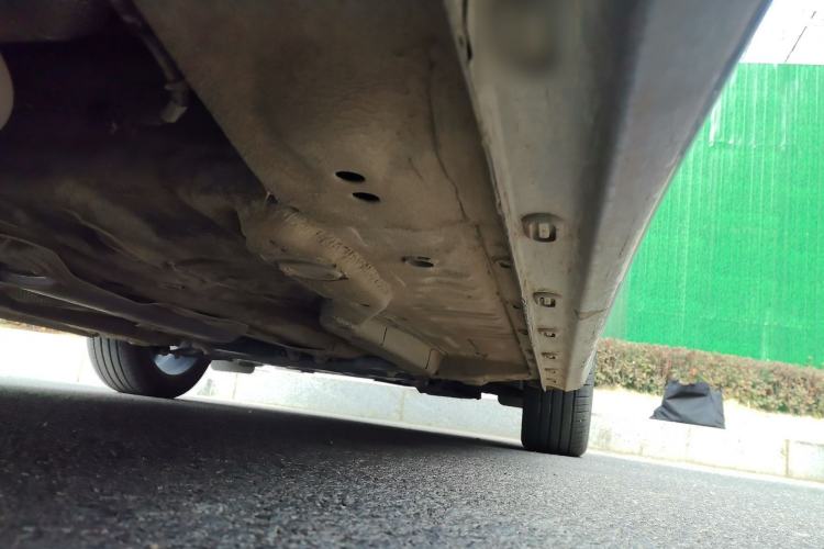 Used Roewe i5 2024 1.5L CVT Luxury Edition Chassis Rear Right