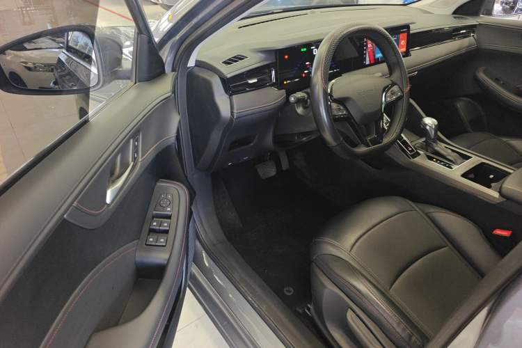 Used Roewe i5 2024 1.5L CVT Luxury Edition Driver Seat