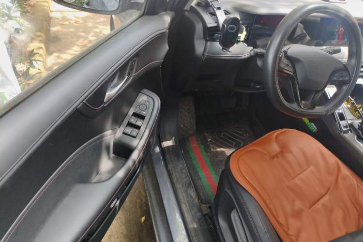 Used Roewe i5 2024 1.5L CVT Luxury Edition Driver Seat
