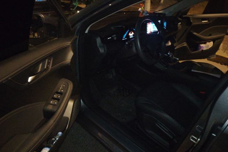 Used Roewe i5 2024 1.5L CVT Luxury Edition Driver Seat