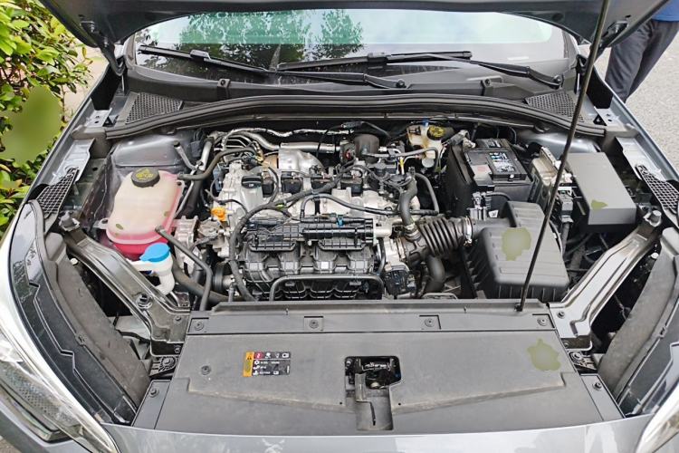 Used Roewe i5 2024 1.5L CVT Luxury Edition Engine Bay