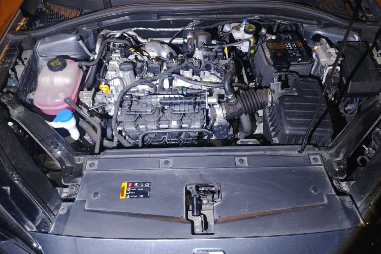 Used Roewe i5 2024 1.5L CVT Luxury Edition Engine Bay