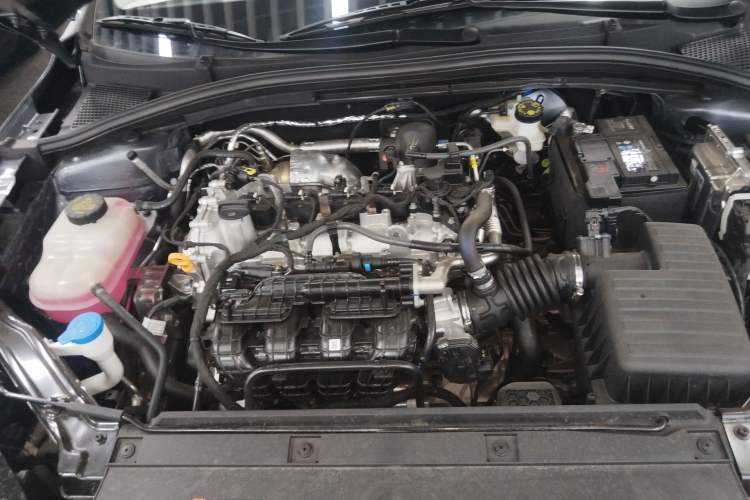 Used Roewe i5 2024 1.5L CVT Luxury Edition Engine Bay