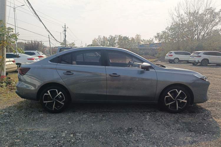 Used Roewe i5 2024 1.5L CVT Luxury Edition Exterior 2