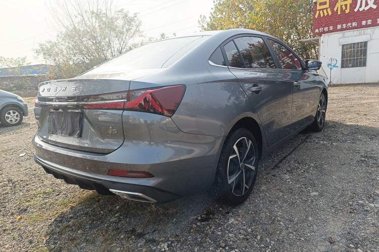 Used Roewe i5 2024 1.5L CVT Luxury Edition Exterior 3